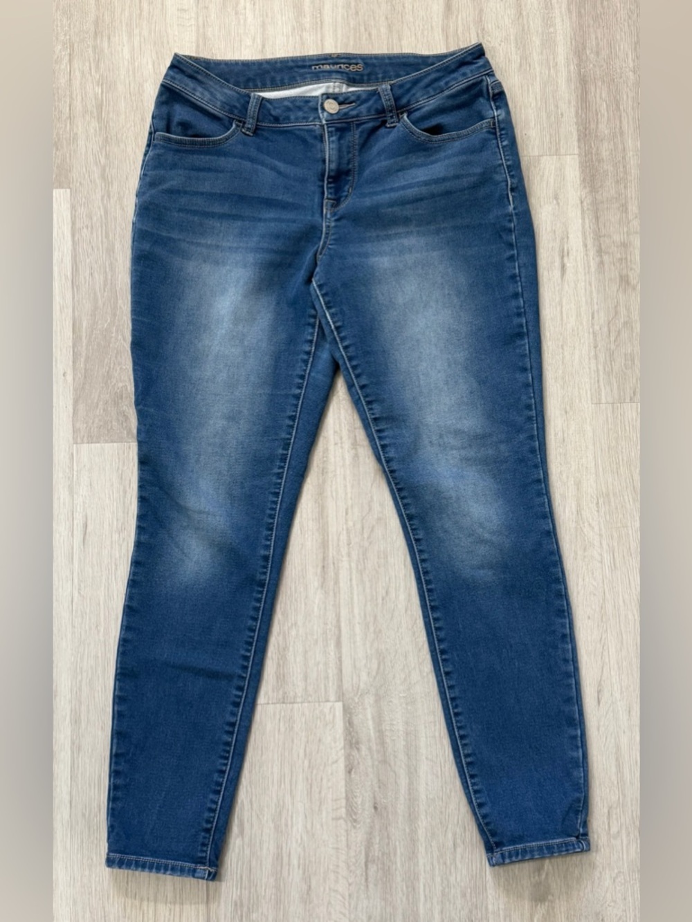 905: Maurices Women's Skinny Jeans in Medium Blue Wash - M-R